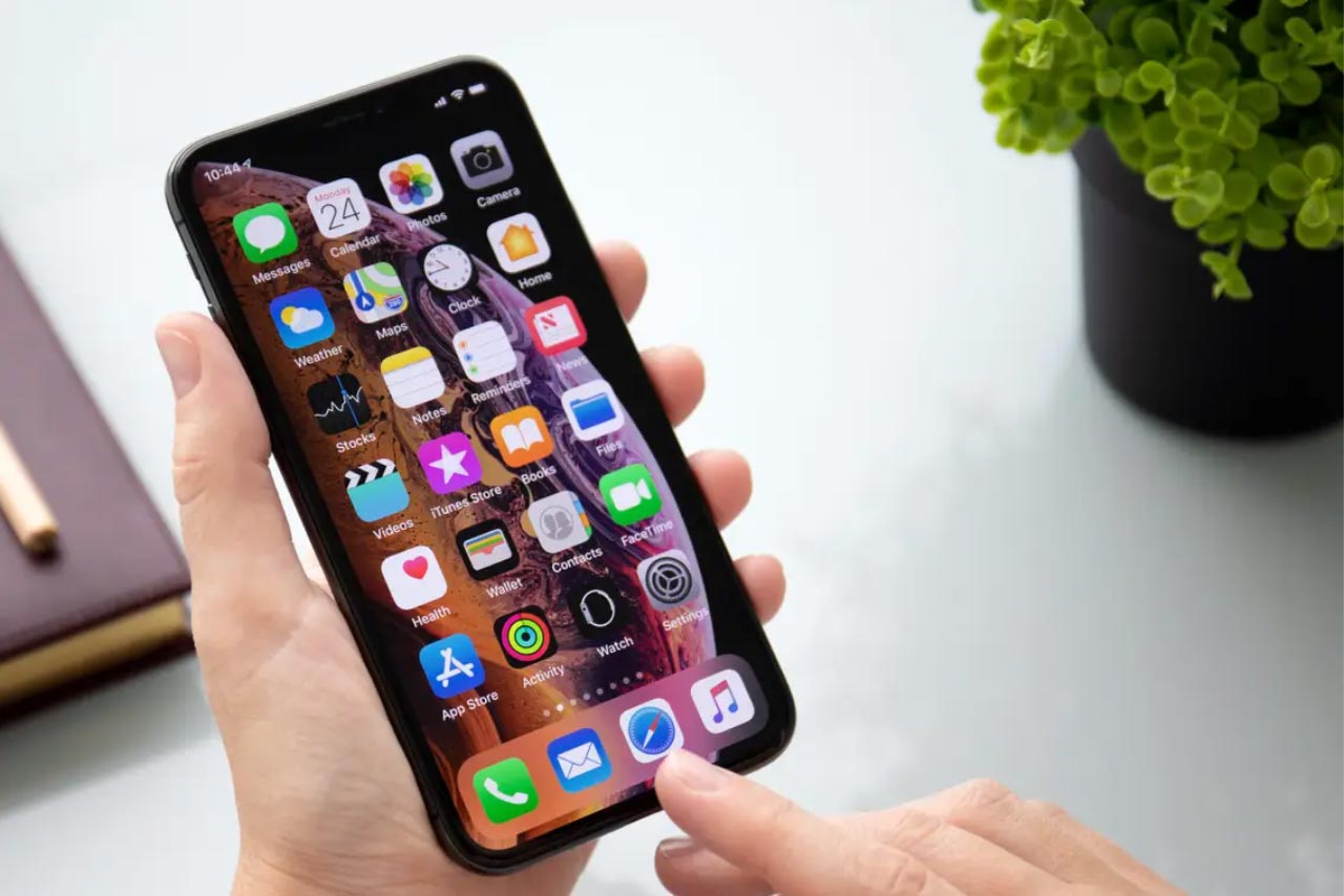 مخفی کردن نام اپلیکیشنها در آیفون آموزش مخفیسازی نام اپلیکیشنها در آیفون