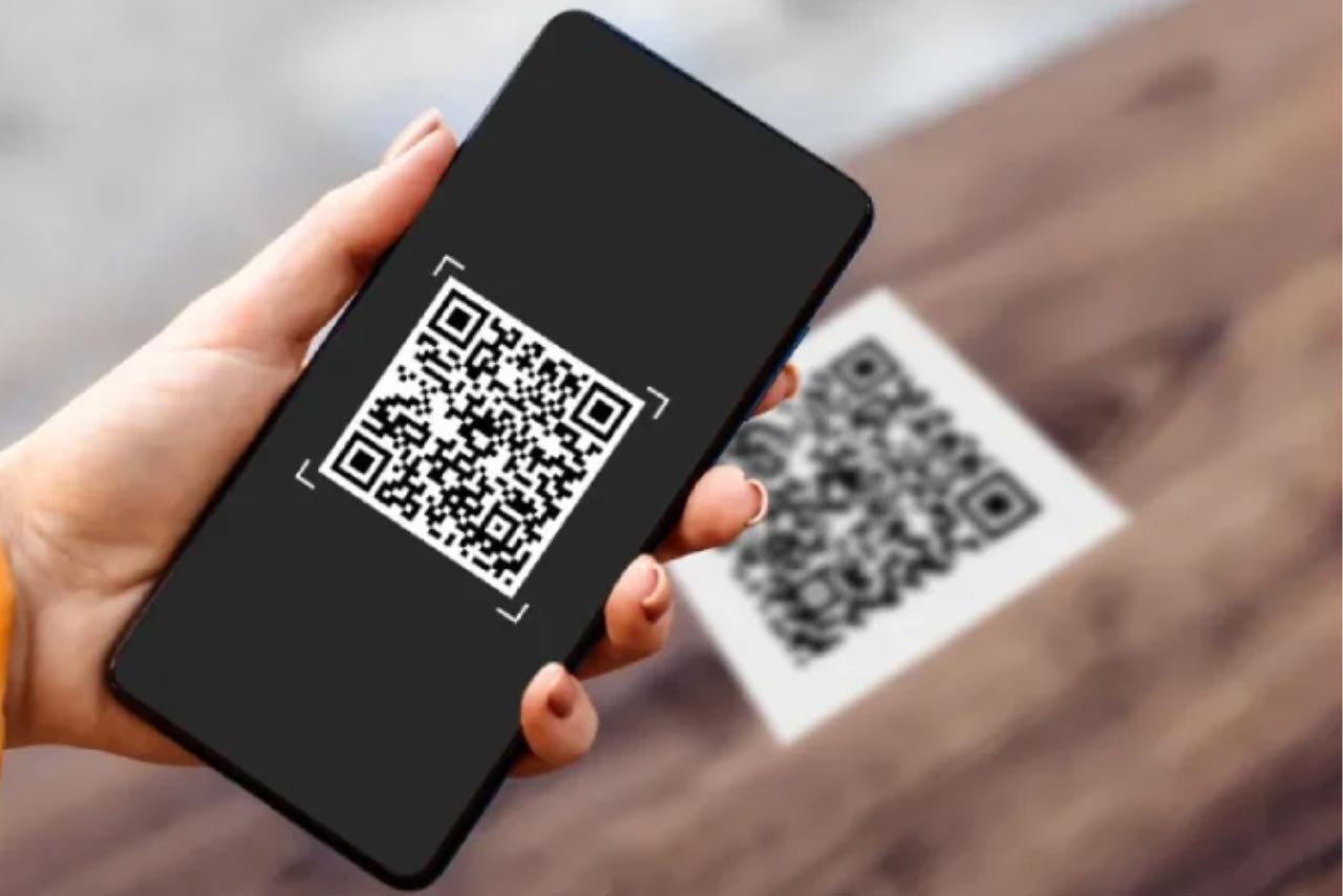چگونه QR کدها را در آیفون اسکن کنیم